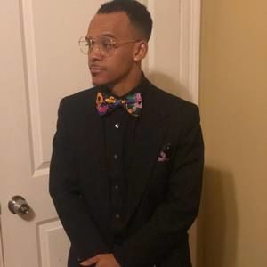 Meet your Posher, Derrick